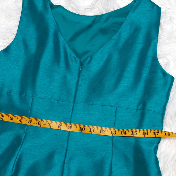 TAHARI, teal, sleeveless cocktail dress 14p (fits like 10/12) - Picture 6 of 6